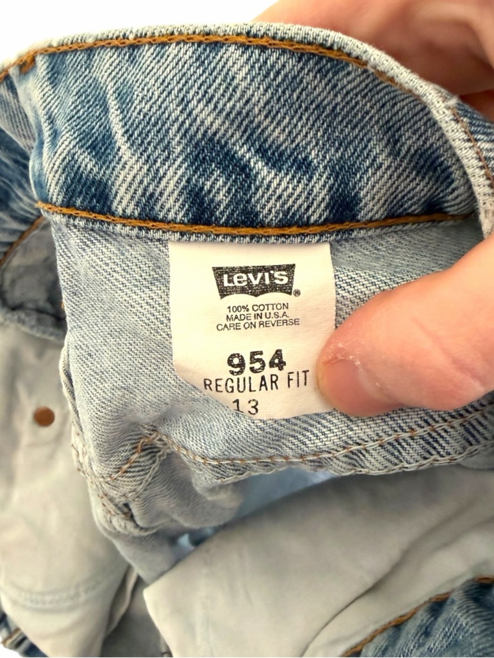 Vintage Womens Levi's Denim Shorts 26 Levis 954 Hemmed USA Made 90s Jorts Sz 13 - Picture 9 of 10